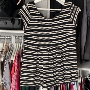 A pea in the pod peplum top